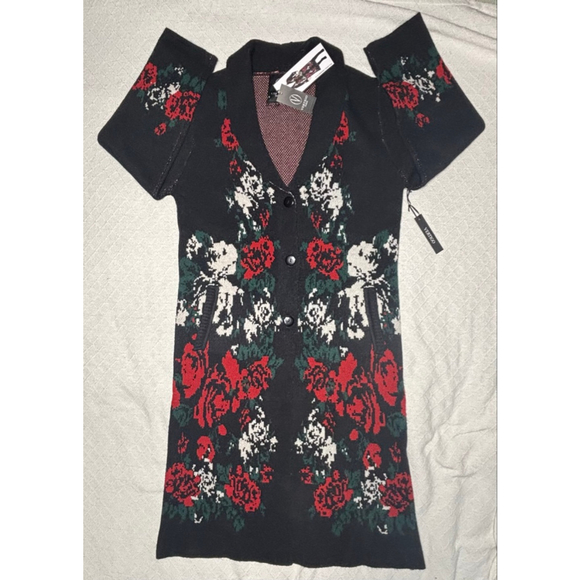 NWT Vertigo Paris Black, Red & White Rosette Knit Cardigan Sz Large - Picture 3 of 11